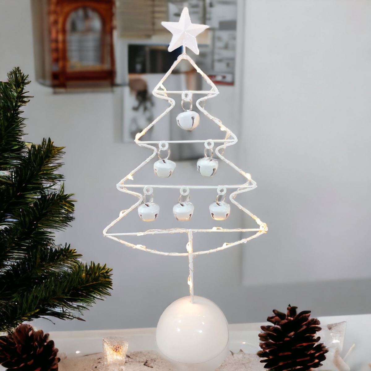 Arbol de Navidad De Espiral con Luces LED 30 cm FIG066 – Blumart