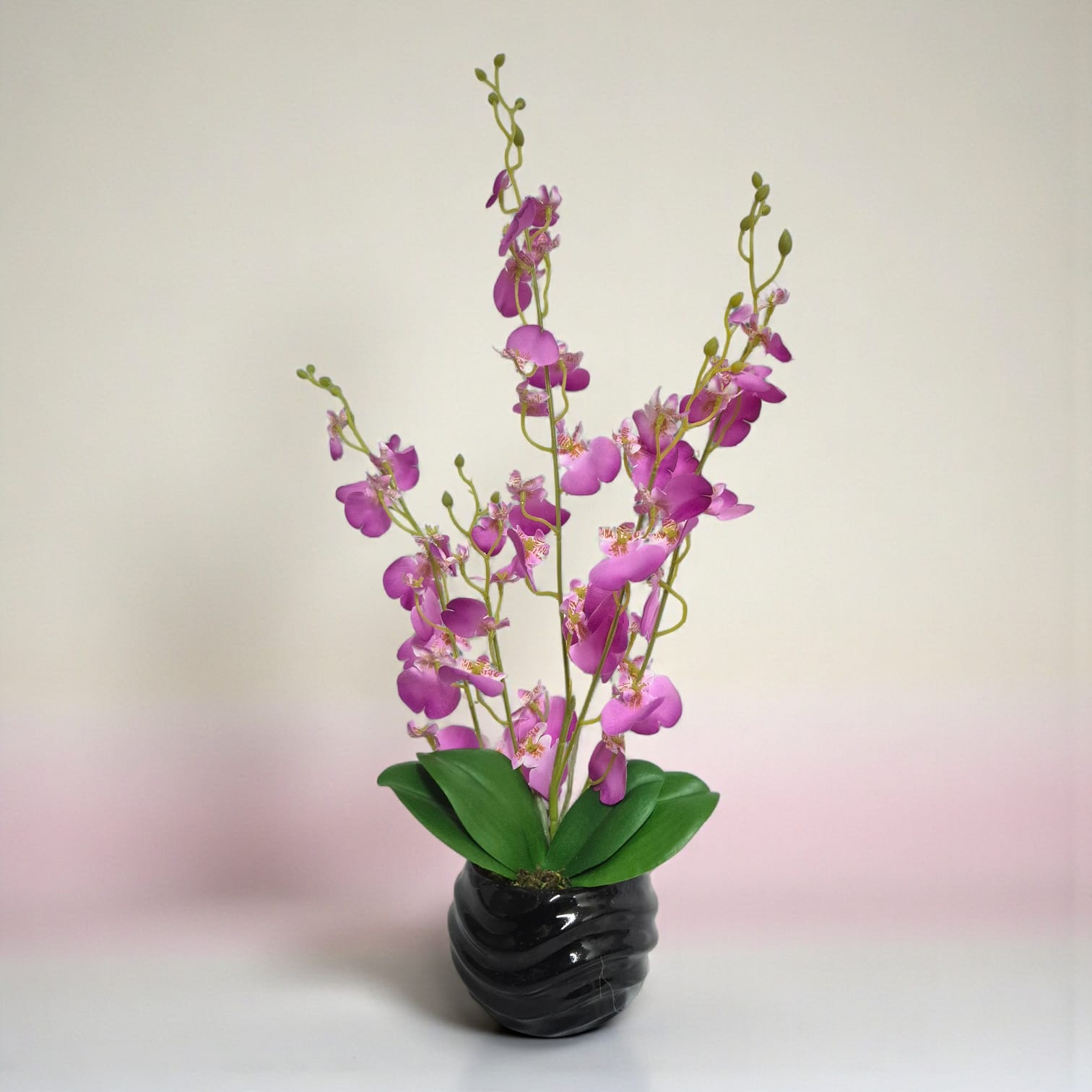 Arreglo Floral de Orquídeas Bailarina Artificiales Lila Maceta Negro